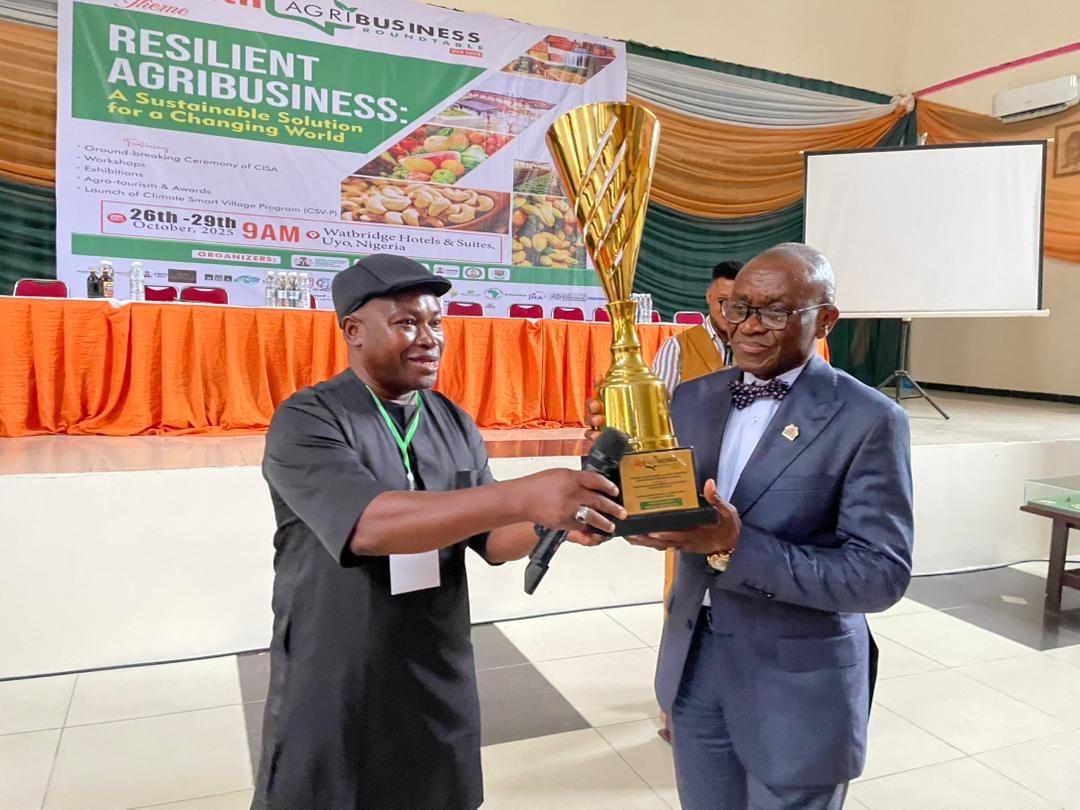GOVERNOR UMO ENO RECEIVES AWARD FOR EXCELLENCE IN AGRIC-BUSINESS